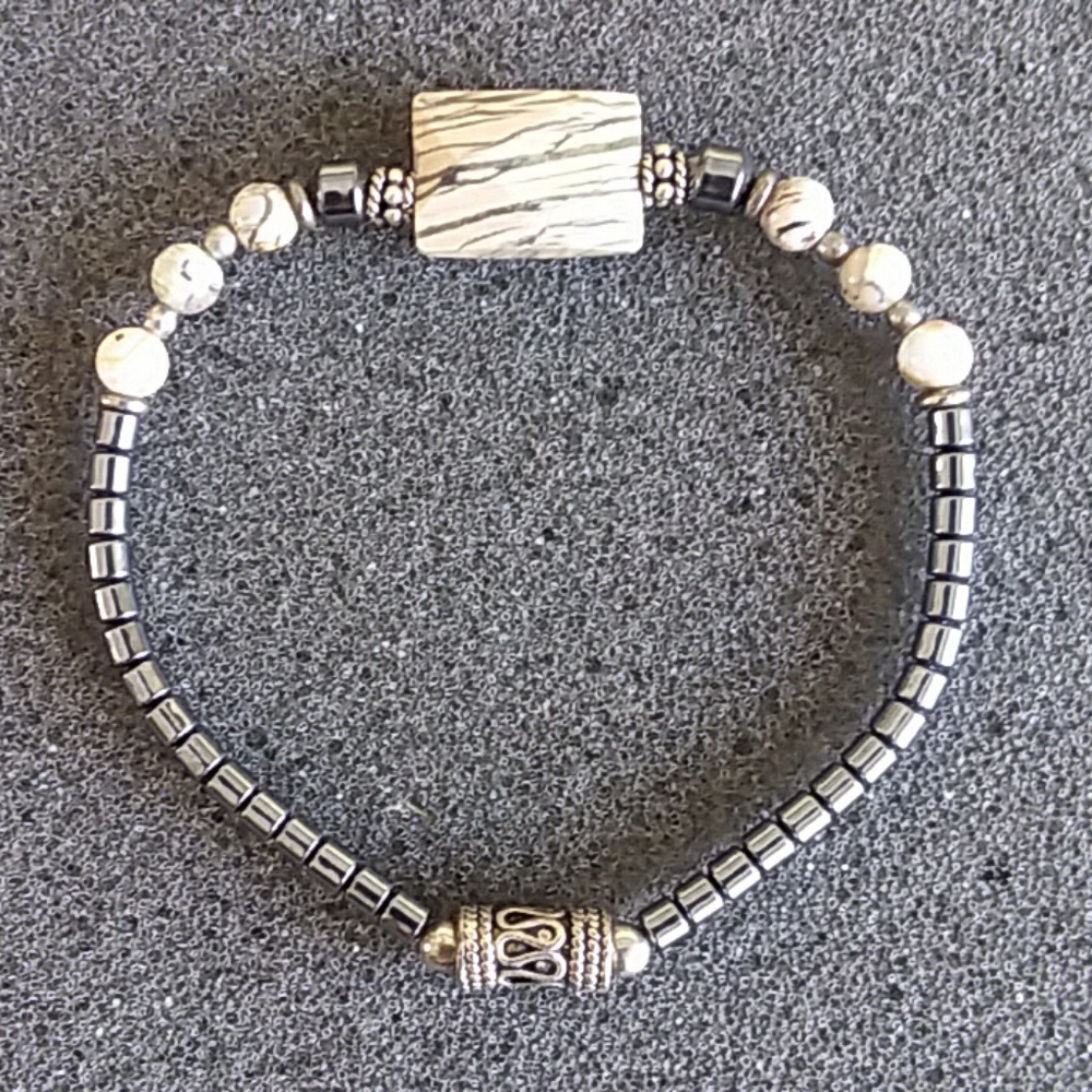 Natural stone bracelet